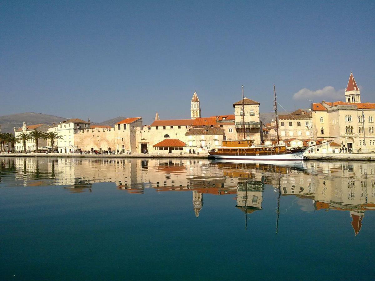 La Vie Est Belle Apartment Trogir Exterior photo